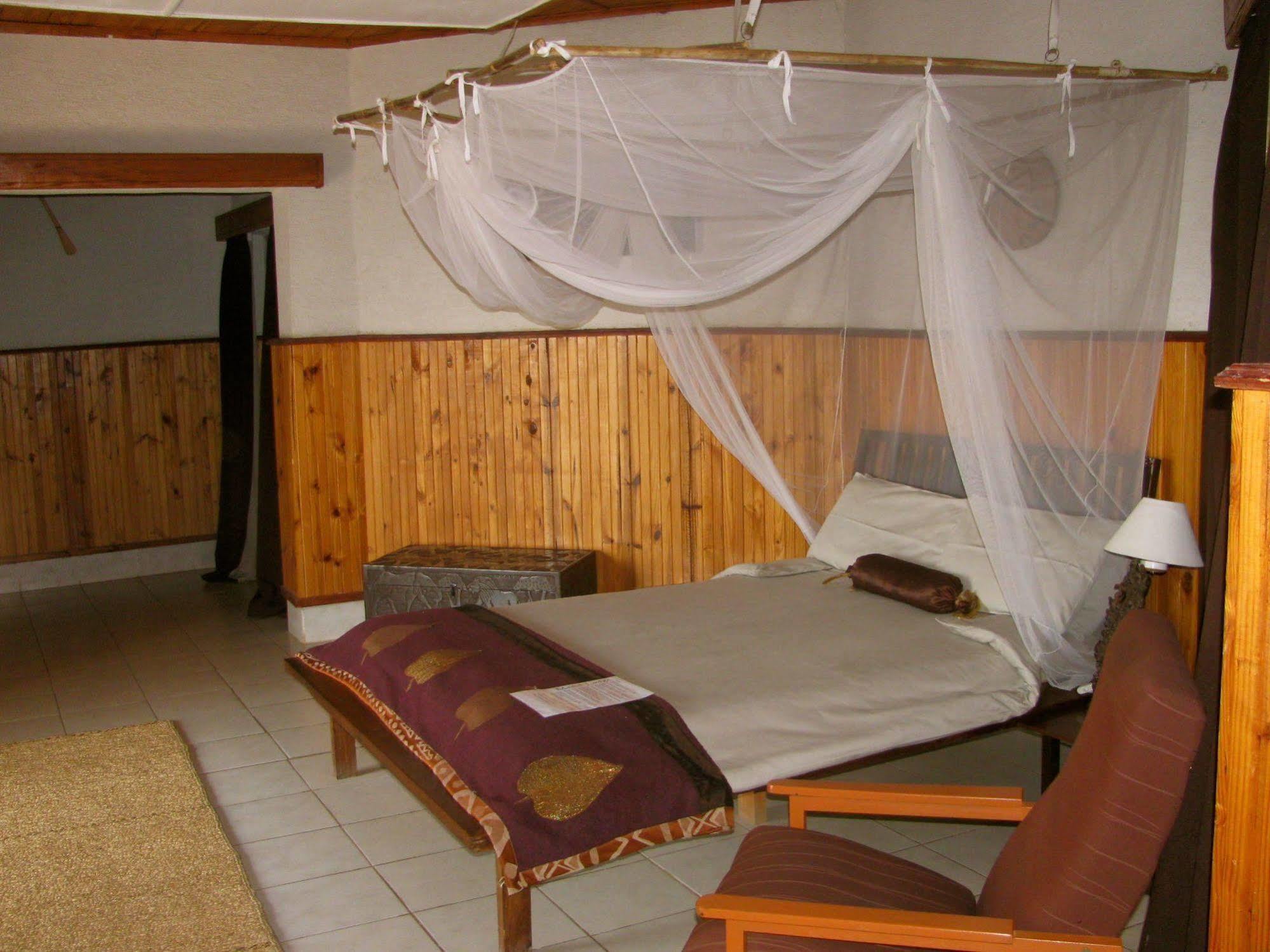 Madidi Lodge Lilongwe Extérieur photo