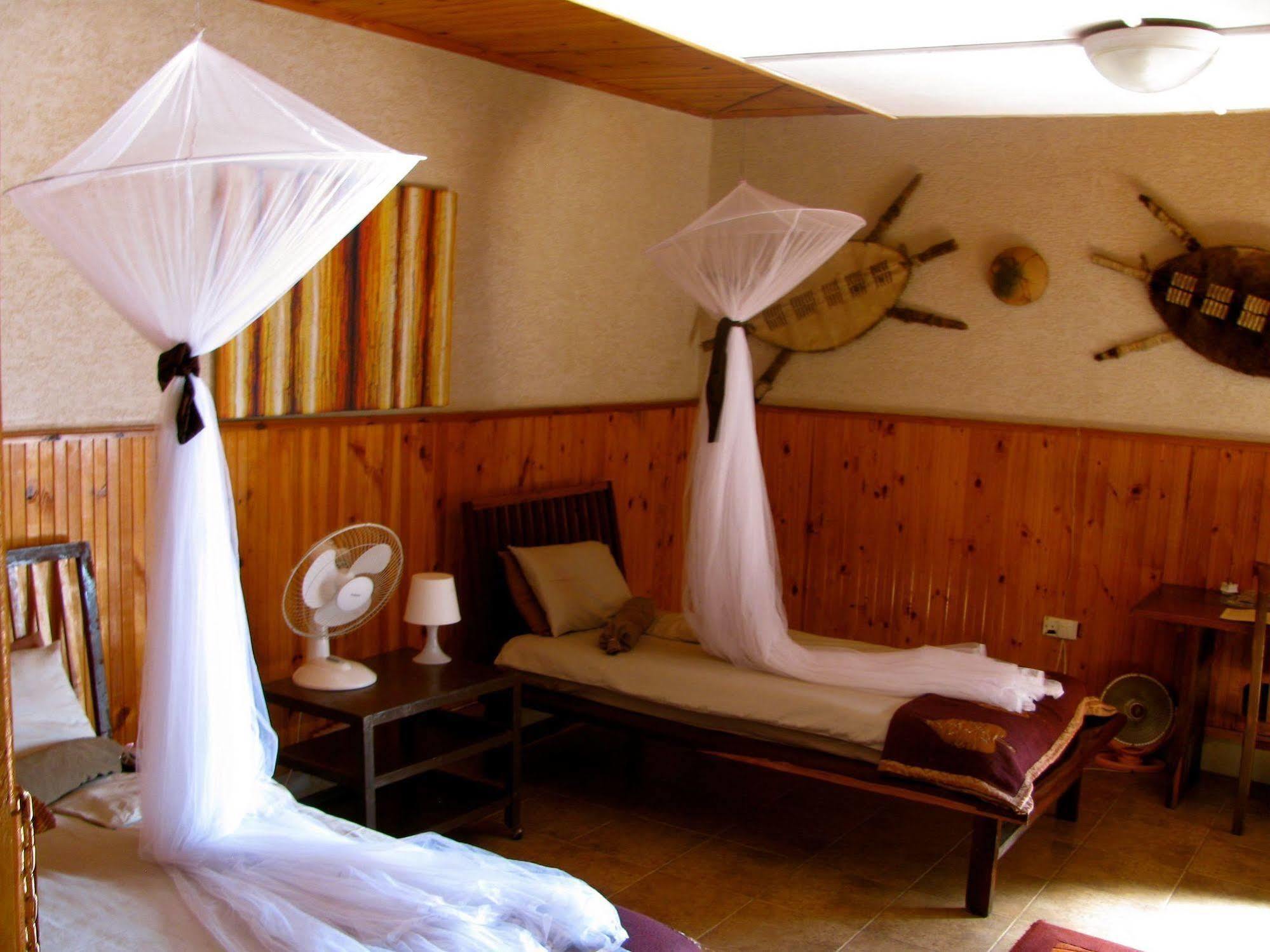 Madidi Lodge Lilongwe Extérieur photo